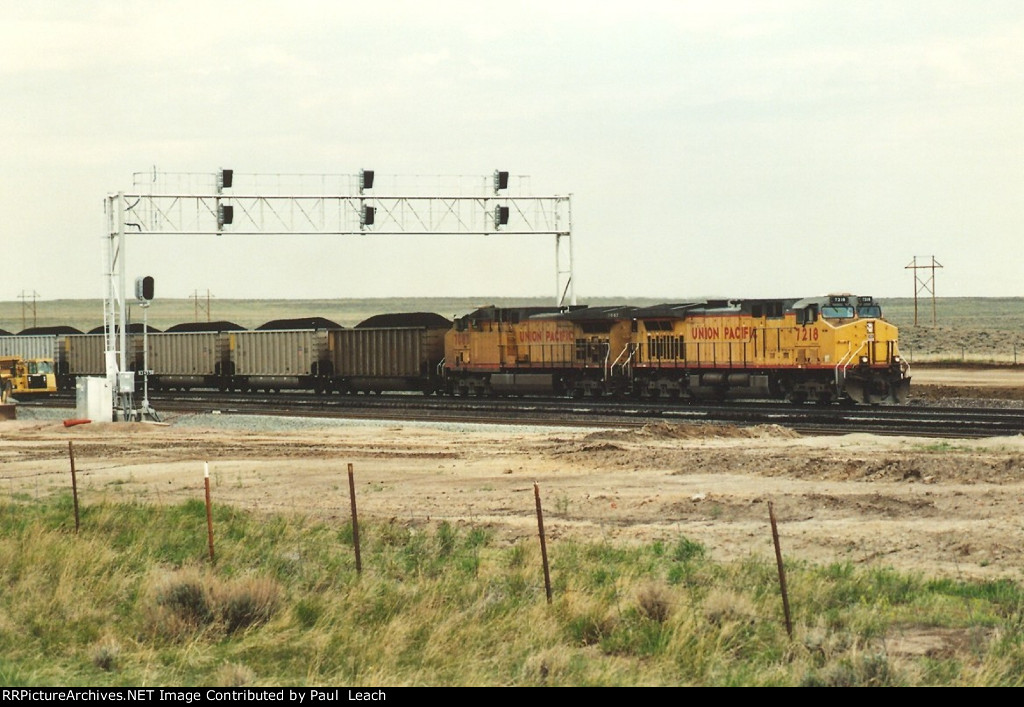 Coal loads ease south